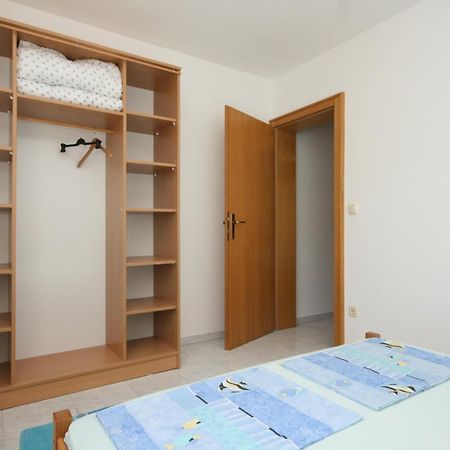 Apartments With A Parking Space Mandre, Pag - 6405 Kolan Δωμάτιο φωτογραφία