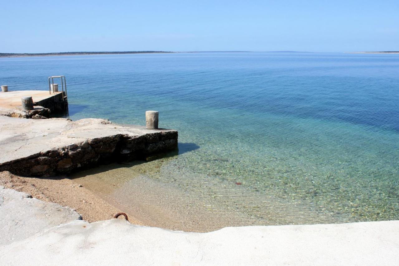 Apartments With A Parking Space Mandre, Pag - 6405 Kolan Εξωτερικό φωτογραφία