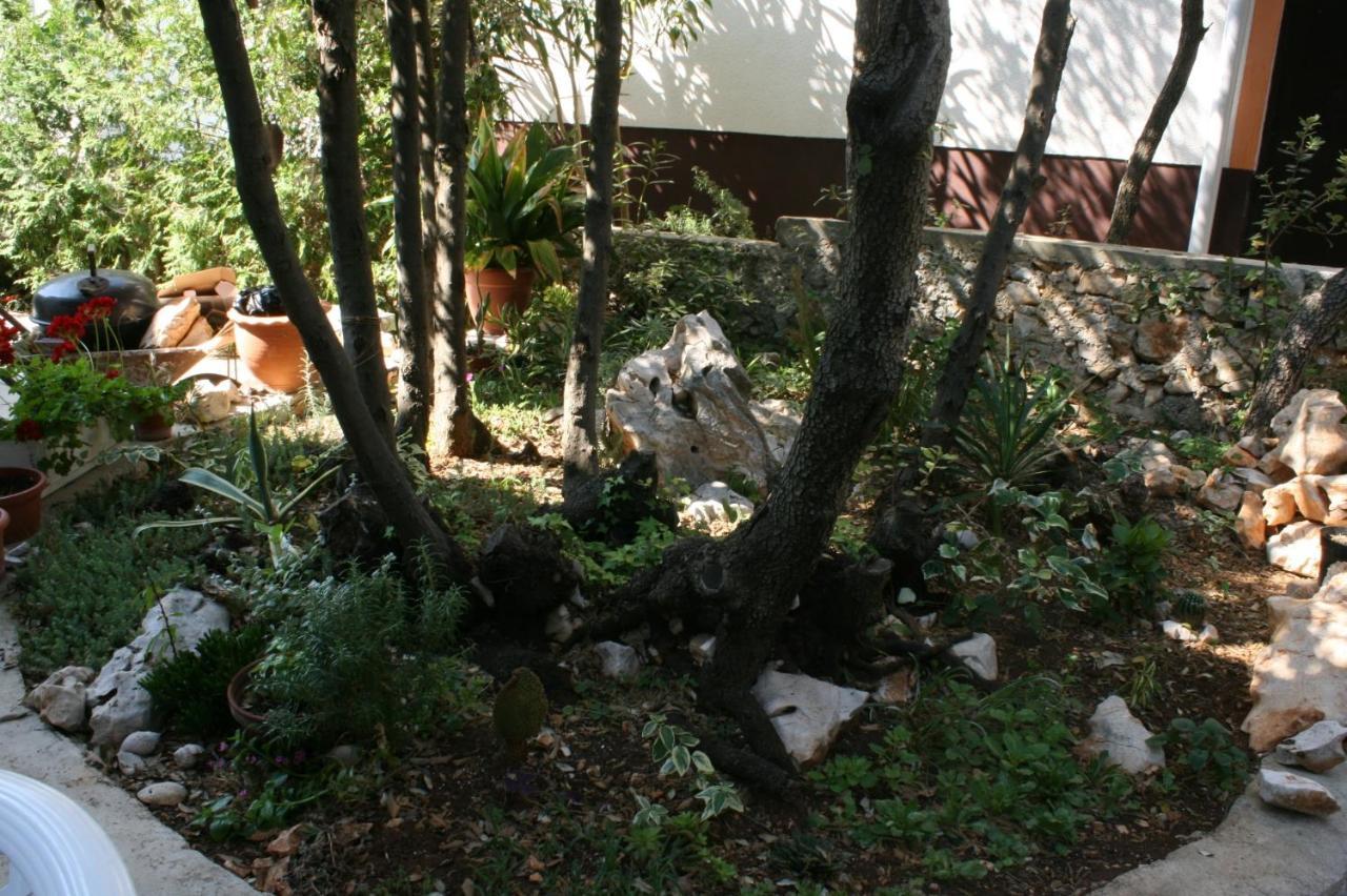 Apartments With A Parking Space Mandre, Pag - 6405 Kolan Εξωτερικό φωτογραφία
