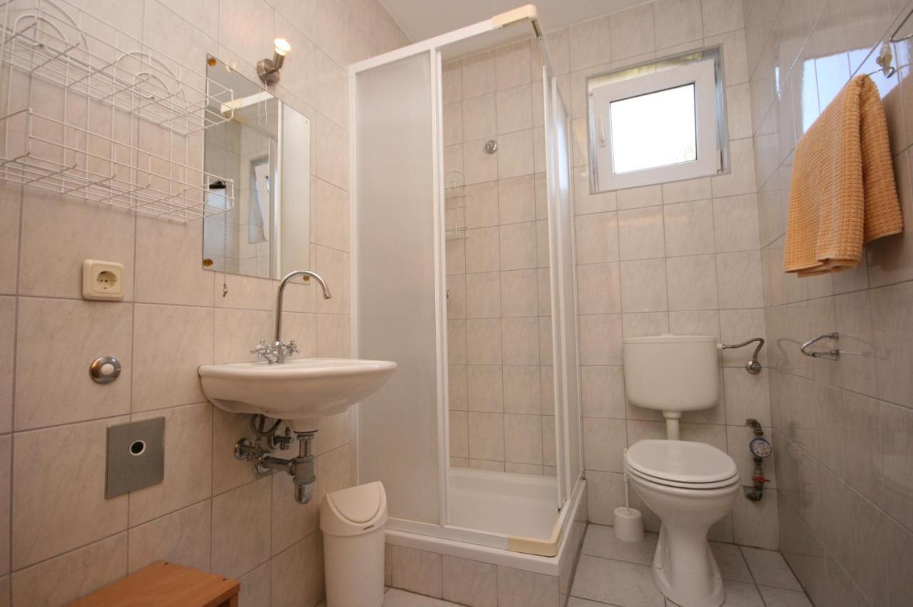 Apartments With A Parking Space Mandre, Pag - 6405 Kolan Εξωτερικό φωτογραφία